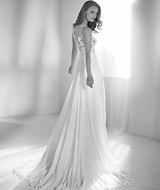 svadobné šaty - model Riada